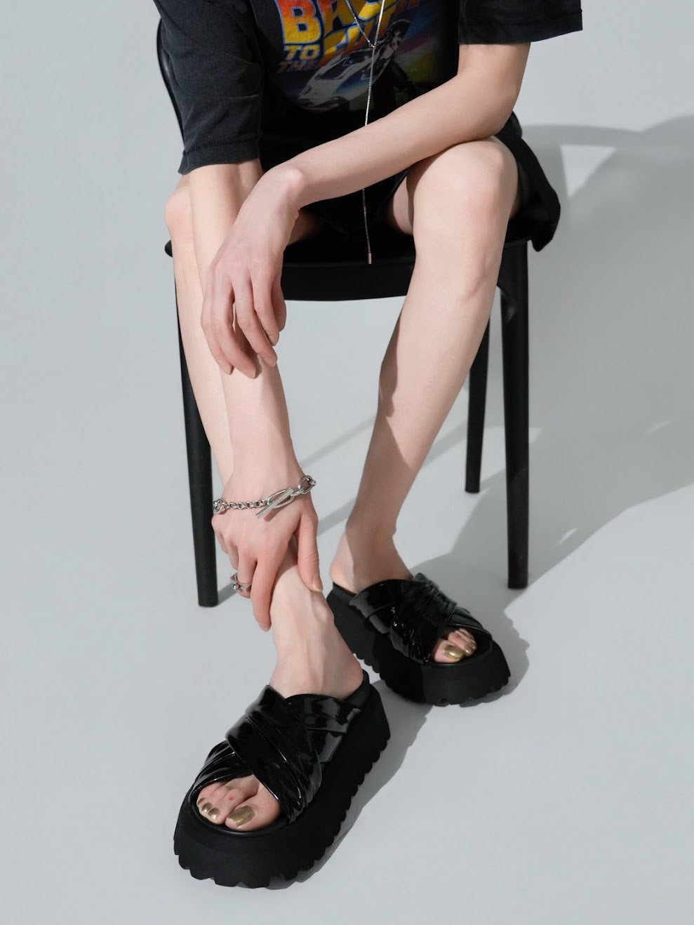 SANDAL