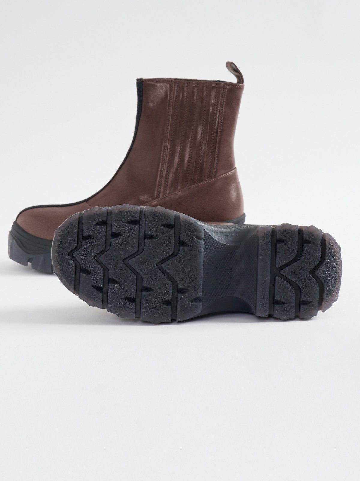 yuko imanishi +サイドゴアブーツRINO グリーン38美品 yuko imanishi +サイドゴアブーツRINO グリーン38美品 - メルカリ