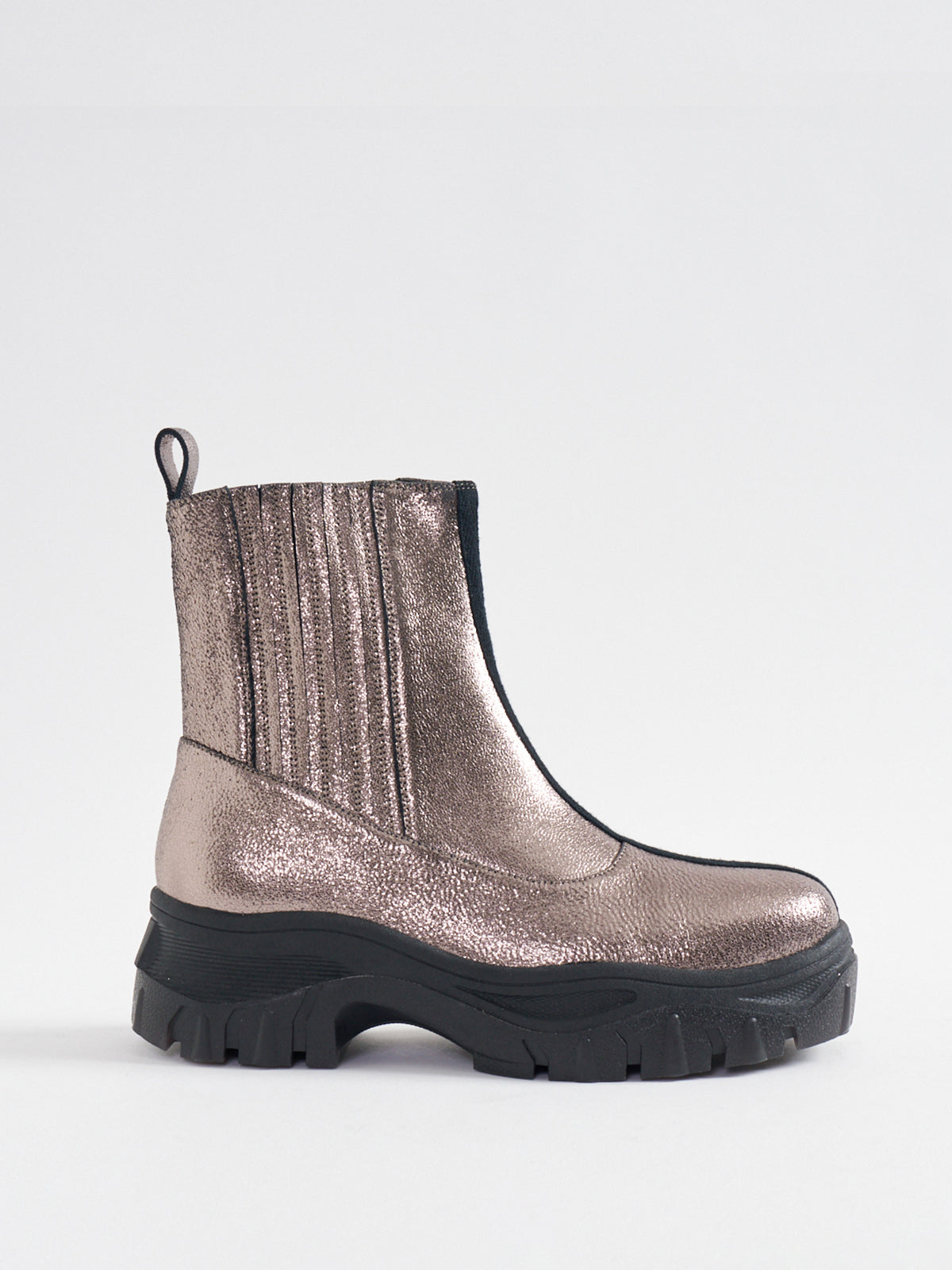 yuko imanishi +サイドゴアブーツRINO グリーン38美品 yuko imanishi +サイドゴアブーツRINO グリーン38美品 - メルカリ