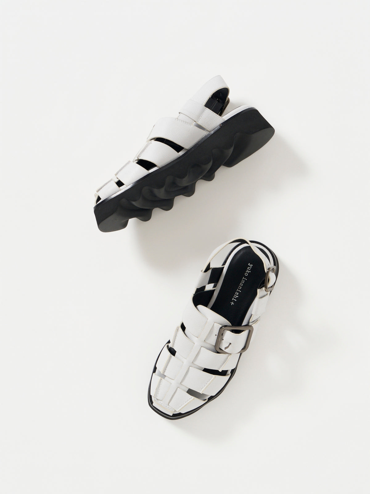 ♡新作　モノトーン系のエチノ生地に豪華に刺し子　一点もの　センソユニコ慈雨等 742061 CHIE