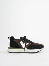 BLACK&BROWN